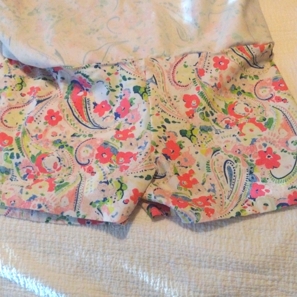Crown & Ivy Pink and Green Paisley Mini Skort - Picture 3 of 6